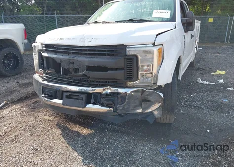 2017 Ford F-250 Xl z USA, uszkodzony, nr VIN 1FT7X2A65HED29767